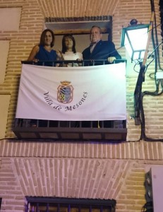 De izq. a dcha., la Concejal y Diputada Provincial de C's, Yolanda Ramírez, la edil popular Marta Abádez, responsable del pregón, junto al Alcalde 