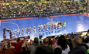 Instantes antes de comenzar la final de la Copa de España de fútbol sala celebrada este fin de semana en Guadalajara