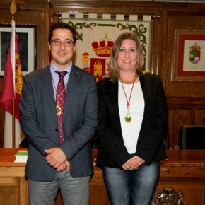 Marta Usano y José María González toman posesión como concejales de Ciudadanos (C’s) en el Ayuntamiento de Alovera